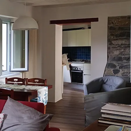 Casa Aurelia, 포그나나 라리오